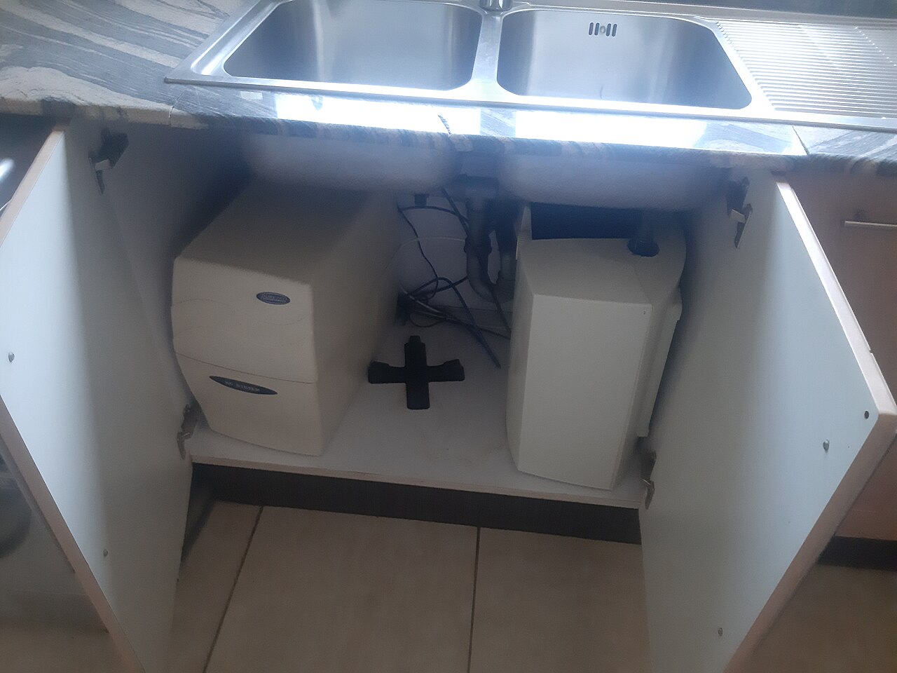 Under-sink Water Filter System
